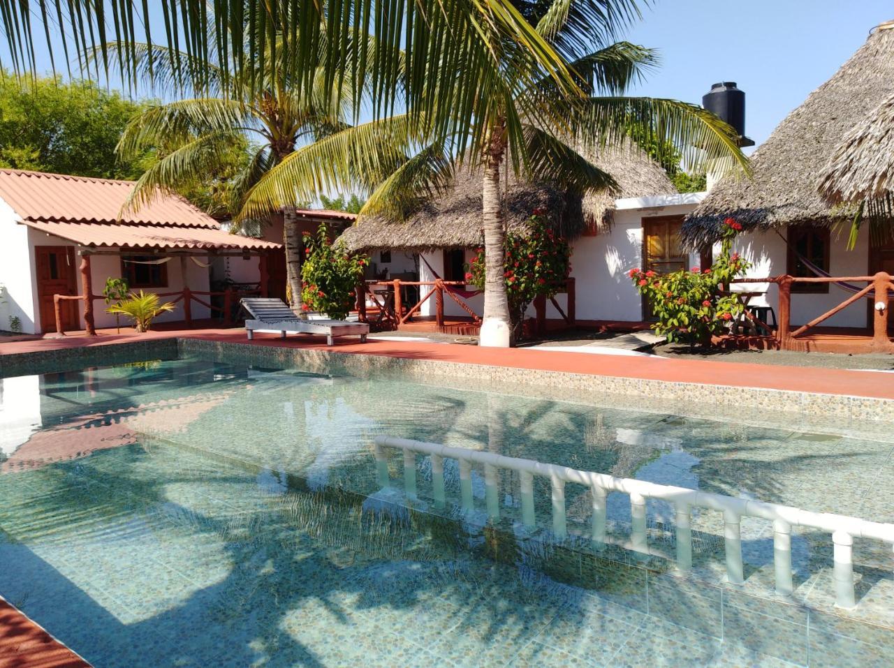 Bungalows Familiares Монтерико Екстериор снимка