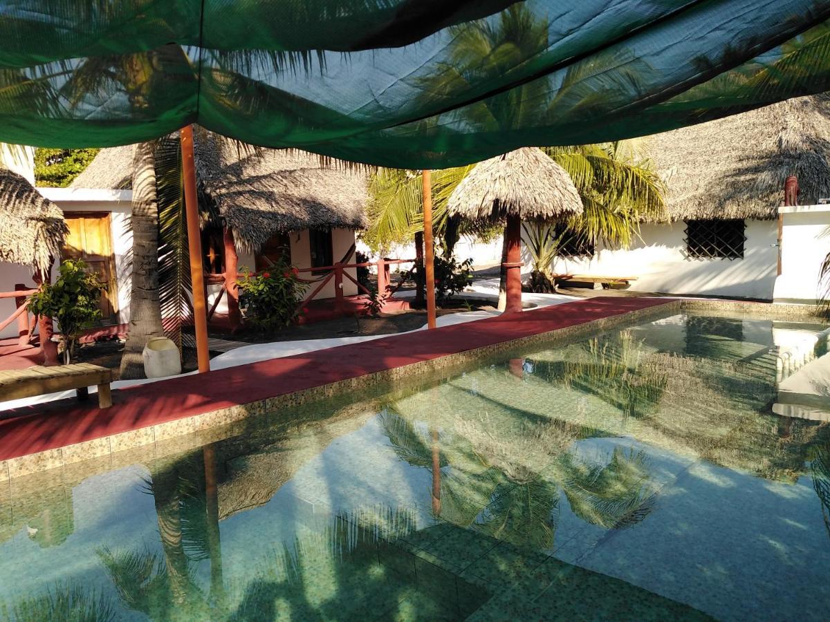 Bungalows Familiares Монтерико Екстериор снимка