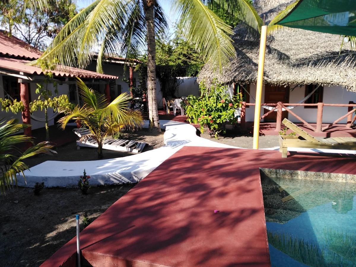 Bungalows Familiares Монтерико Екстериор снимка